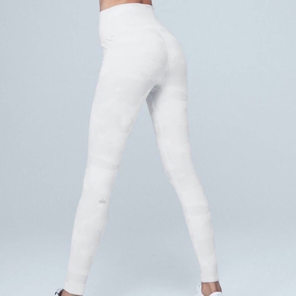 Ali size small yoga pants white army print